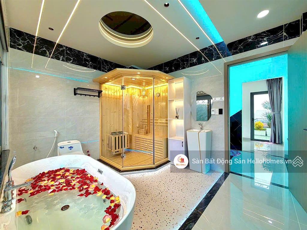 Nhà phố cao cấp quận 12 giáp gò vấp  đúc 5 tầng  full nội thất xịn  hẻm ô tô 7m  nhỉnh 8 tỷ