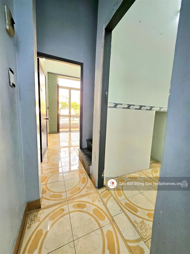 Căn góc 3 tầng  nguyễn văn quá, quận 12  hẻm ô tô  sổ riêng  chỉ 4,9 tỷ