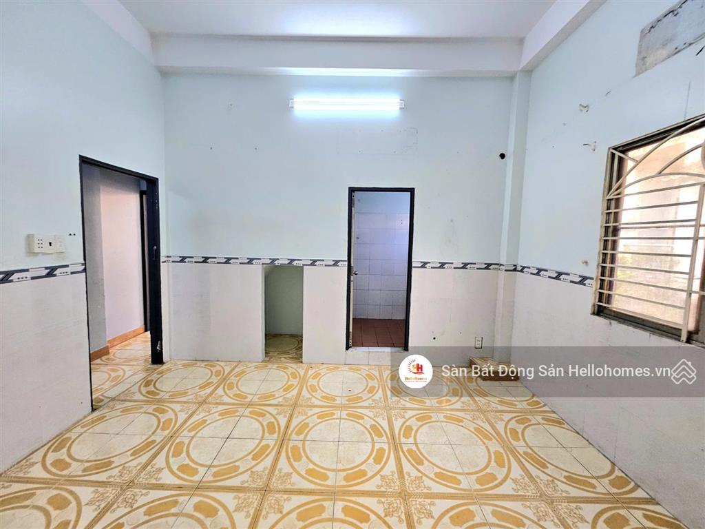 Căn góc 3 tầng  nguyễn văn quá, quận 12  hẻm ô tô  sổ riêng  chỉ 4,9 tỷ