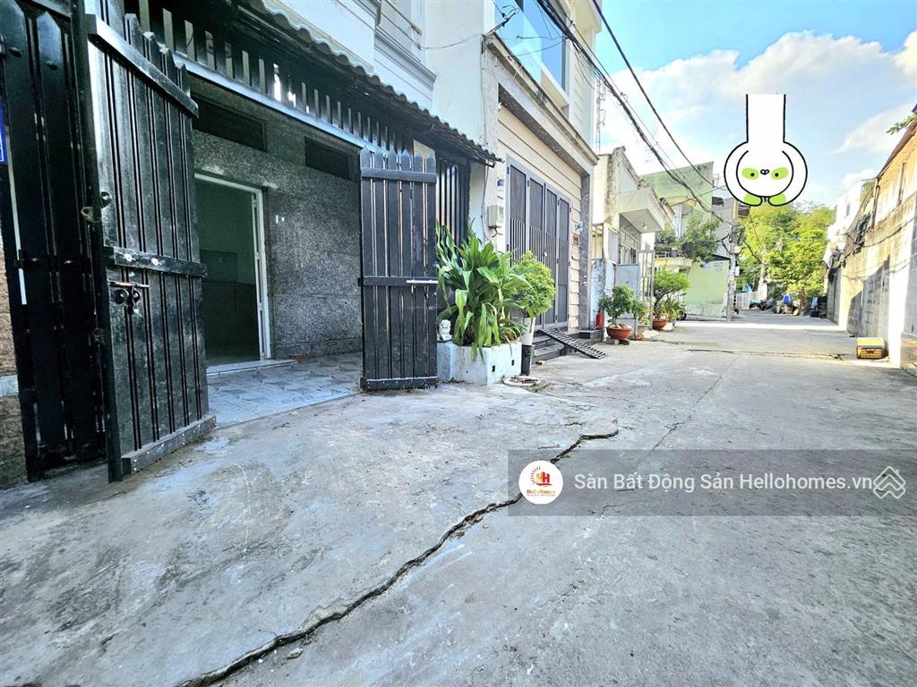 Căn góc 3 tầng  nguyễn văn quá, quận 12  hẻm ô tô  sổ riêng  chỉ 4,9 tỷ