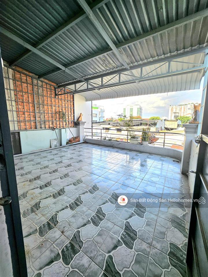 Căn góc 3 tầng  nguyễn văn quá, quận 12  hẻm ô tô  sổ riêng  chỉ 4,9 tỷ