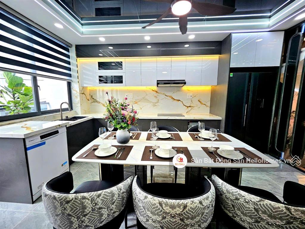 Nhà phố luxury 5 tầng  nguyễn văn quá, quận 12  full nội thất thang máy  chỉ 10.5 tỷ