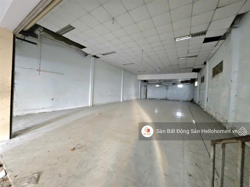 Cho thuê nhà xưởng diện tích 300m2 đường xe tải nguyễn văn quá, quận 12, 23tr/th