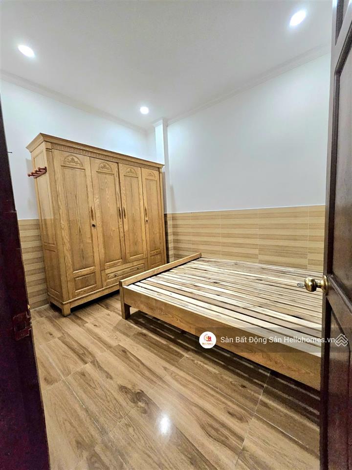 Bán nhà phan văn hớn, quận 12  sổ riêng 4x15m  tặng full nội thất  giá chỉ 3,5 tỷ