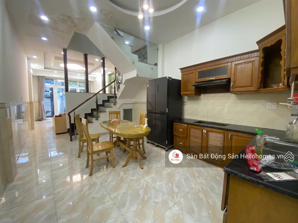 Nguyễn văn quá quận 12  nhà 4 tầng chỉ 5,8 tỷ  ô tô tới cửa  giáp gò vấp
