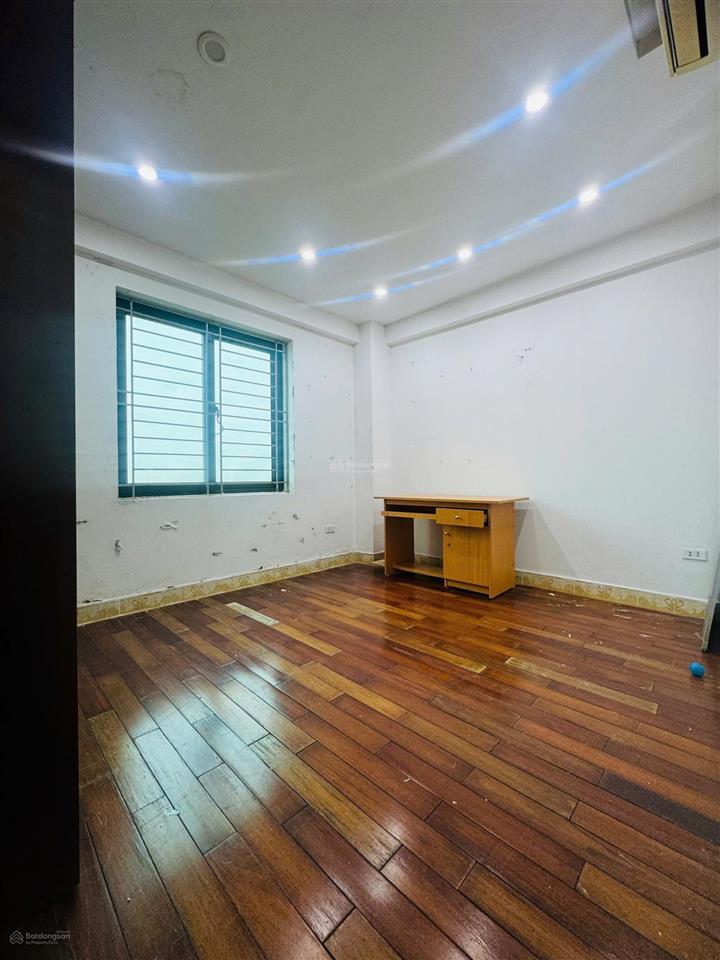 Bán căn hộ chung cư việt hưng long biên, diện tích 75,5m2 * 2 ngủ 2wc * 4,5 tỷ, tầng đẹp