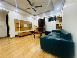 Bán căn hộ chung cư việt hưng long biên, diện tích 75,5m2 * 2 ngủ 2wc * 4,5 tỷ, tầng đẹp