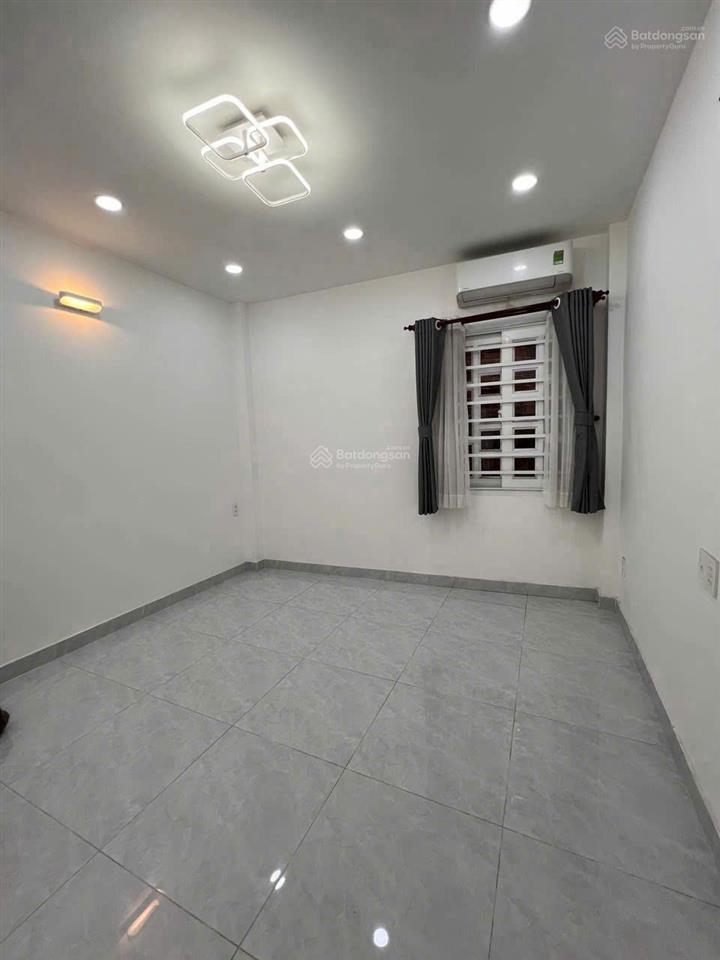 Bán nhà hẽm xe hơi trần phú p4 quận 5 dt 3.6m x 10m 36m2 3 tầng giá 8.7 tỷ thương lượng