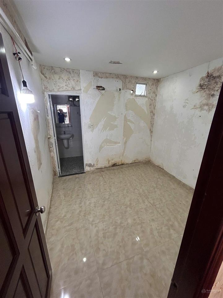 Bán nhà hẻm 4m trần hưng đạo quận 1 dt 3,2m x 10m 30m² 3 tầng giá 6,7 tỷ thương lượng