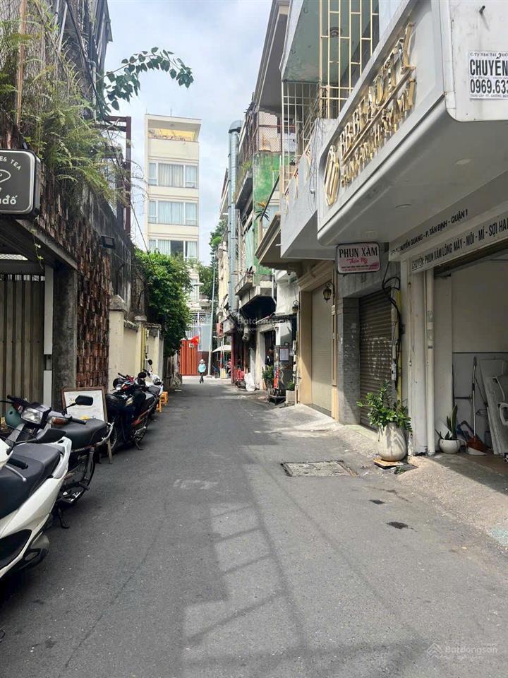 Bán nhà mặt tiền huyền quang phường tân định quận 1