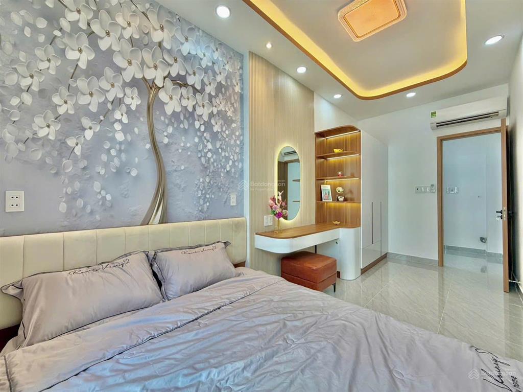 Bán nhà hẽm 4m cách mạng tháng 8 p11 quận 3 dt 3.4m x 13m (44m2) 6 tầng giá 12 tỷ thương lượng