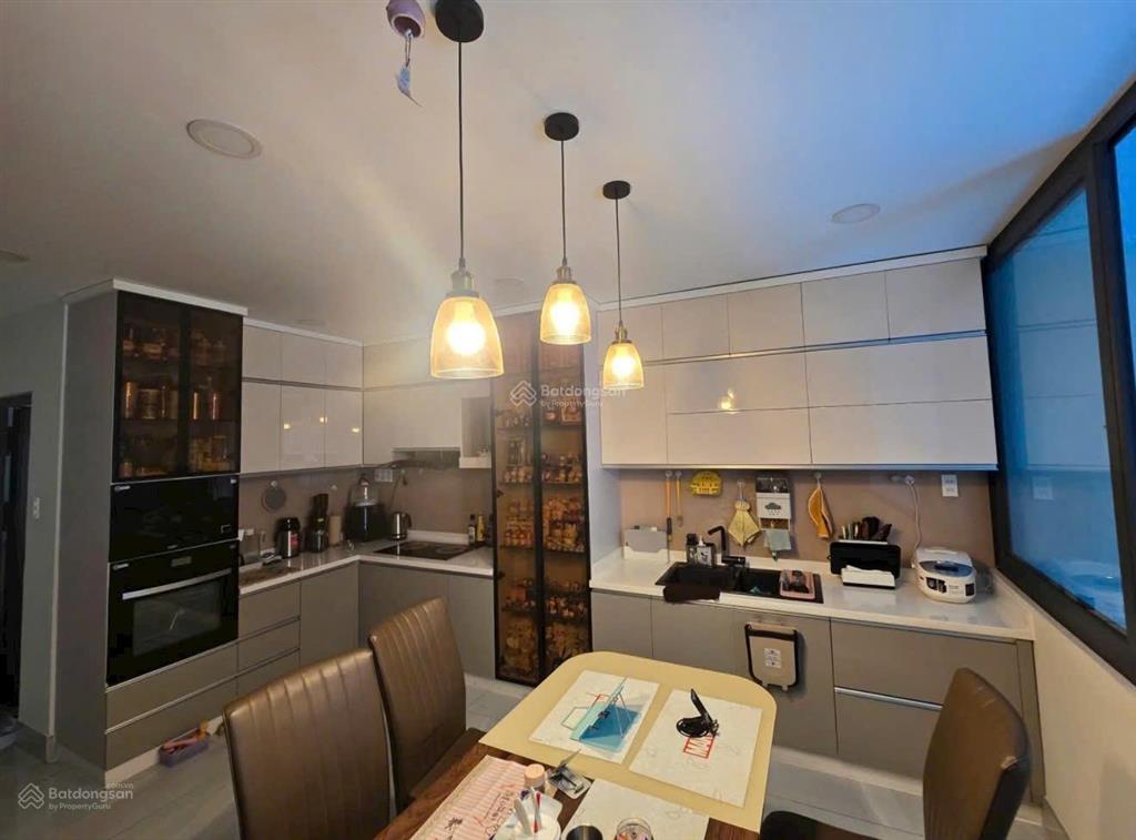 Bán nhà hẽm xe hơi trần phú p4 quận 5 dt 5m x 10m (50m2) 5 tầng giá 13.9 tỷ thương lượng