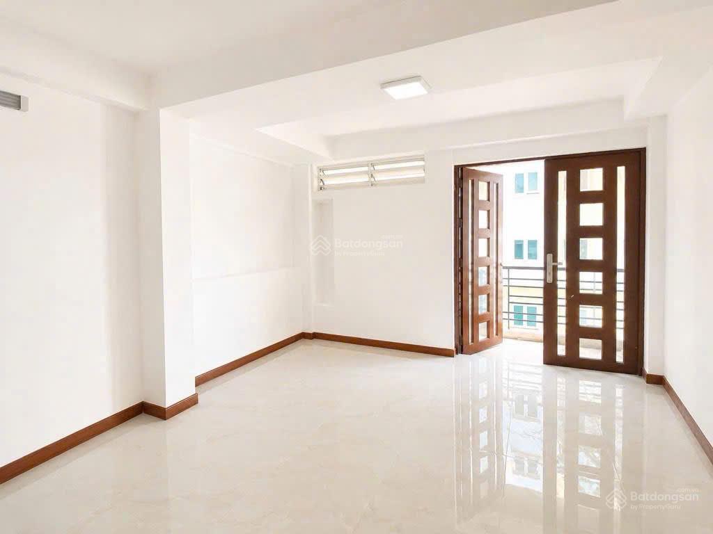 Bán nhà hẻm xe hơi tô hiến thành p15 q10 dt 3.7m x 15m (55m²) 4 lầu giá 14.5 tỷ thương lượng