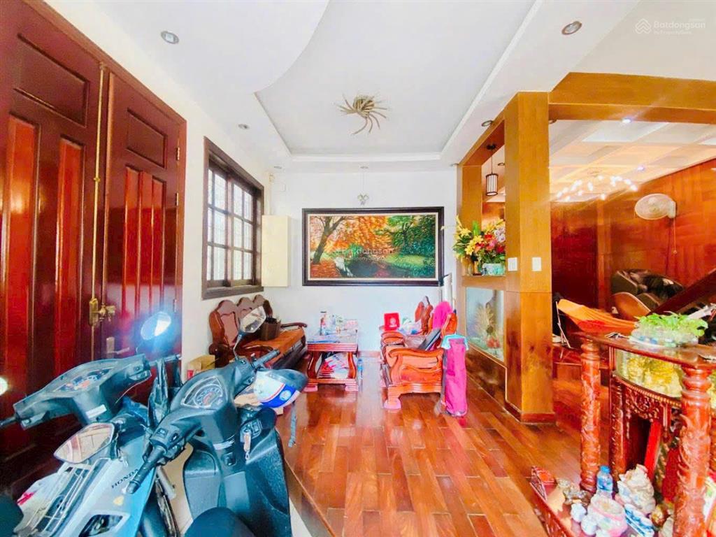 Góc 3 mặt tiền hẻm đường 3/2 quận 10 dt 7.2m x 7m (46m²) dt sàn 204m² 4 tầng giá 12.7 tỷ tl