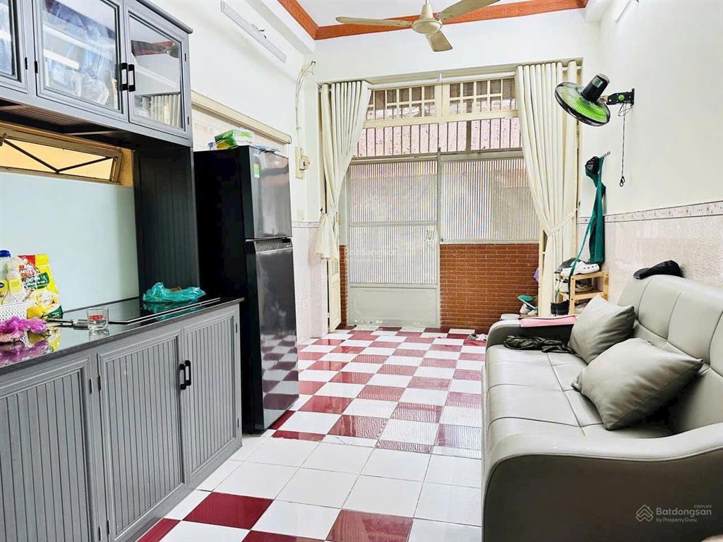 Bán nhà hẻm 3m cách mạng tháng 8 quận 3 dt 3 x 9 27m² 4 tầng giá 6,5 tỷ tl