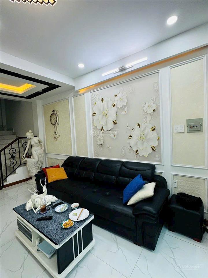 Bán nhà hẻm 3.5m tô hiến thành p13 quận 10 dt 3.9 x 11 40m2 5 tầng giá bán 8.8 tỷ tl