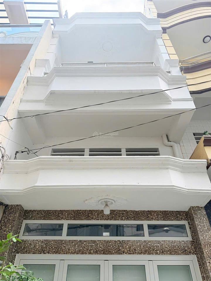 Bán nhà hẻm 5m đường 3/2 phường 14 quận 10 dt 3.3 x 12.5 39m2 3 tầng giá 8.8 tỷ thương lượng