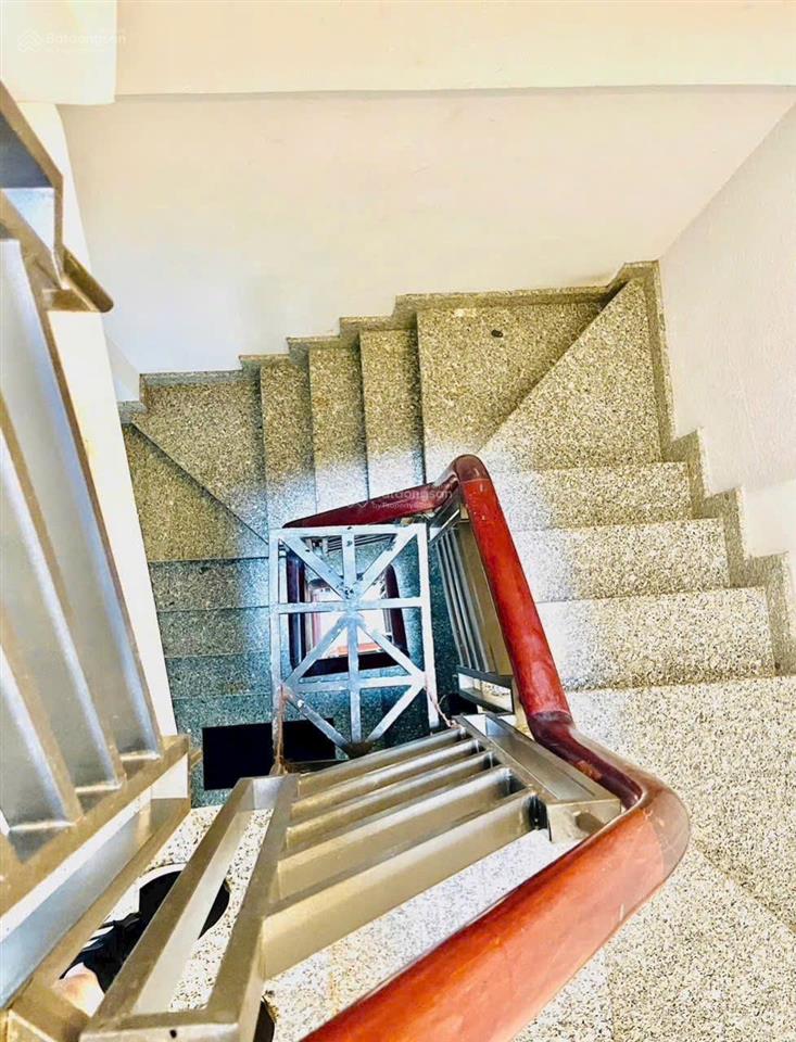 Bán nhà hẻm 3m trần quang diệu quận 3 dt 4.5m x 8m (32m2) 4 tầng giá 6.8 tỷ thương lượng