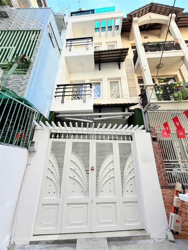 Bán nhà hẻm lê văn sỹ phường 14 quận 3 dt 3.6m x 17m 4 tầng giá 11.6 tỷ thương lượng
