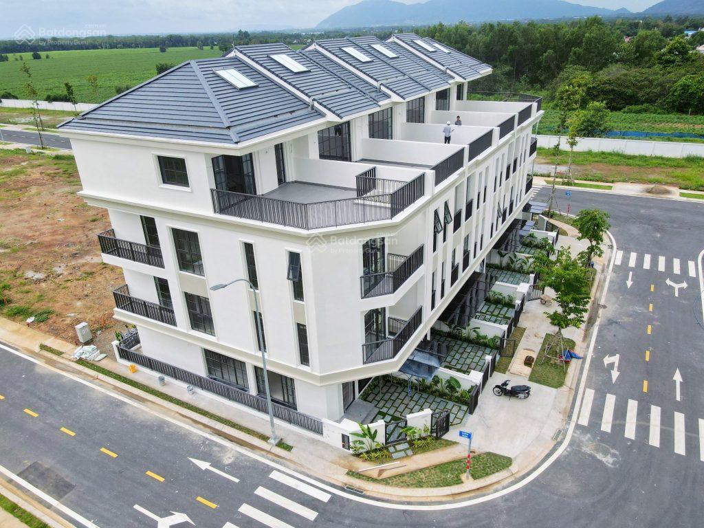 Cần tiền kinh doanh bán gấp nhà phố giá tốt tại vũng tàu