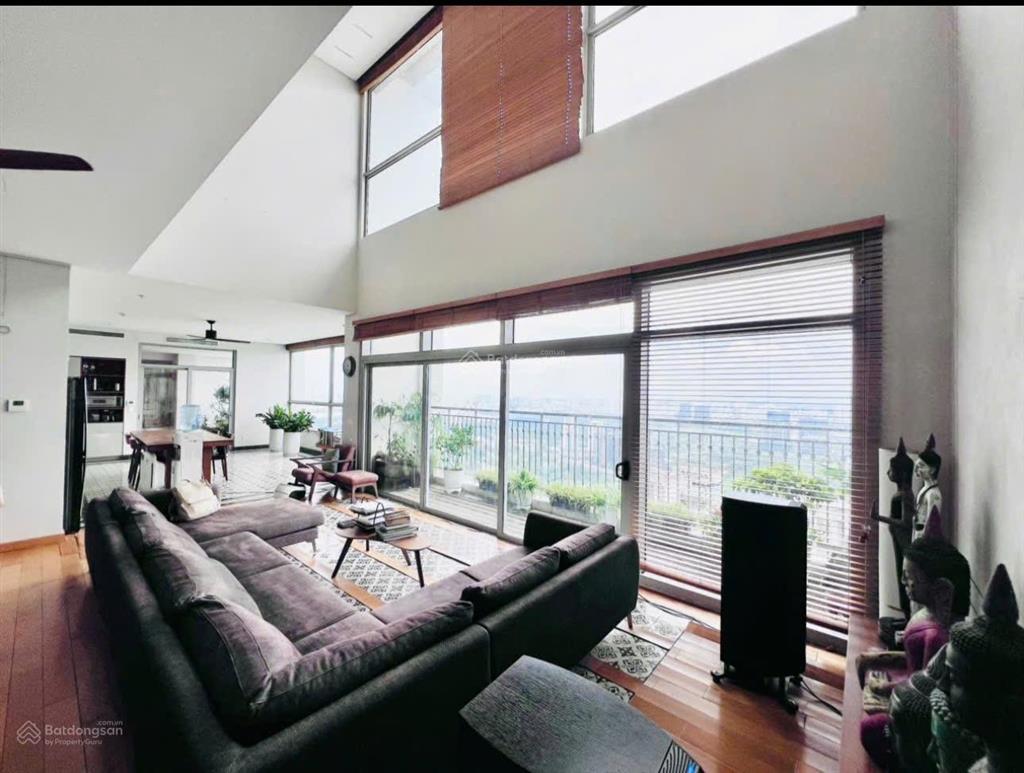 Đi nước ngoài sinh sống cần bán gấp căn duplex penthouse view hoa hậu tại vinhomes central park
