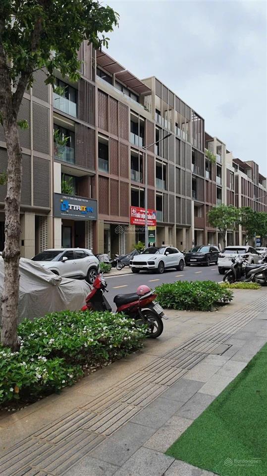 Cần cho thuê nhà phố trục đường n2 20m tại the global city giá tốt 25 triệu