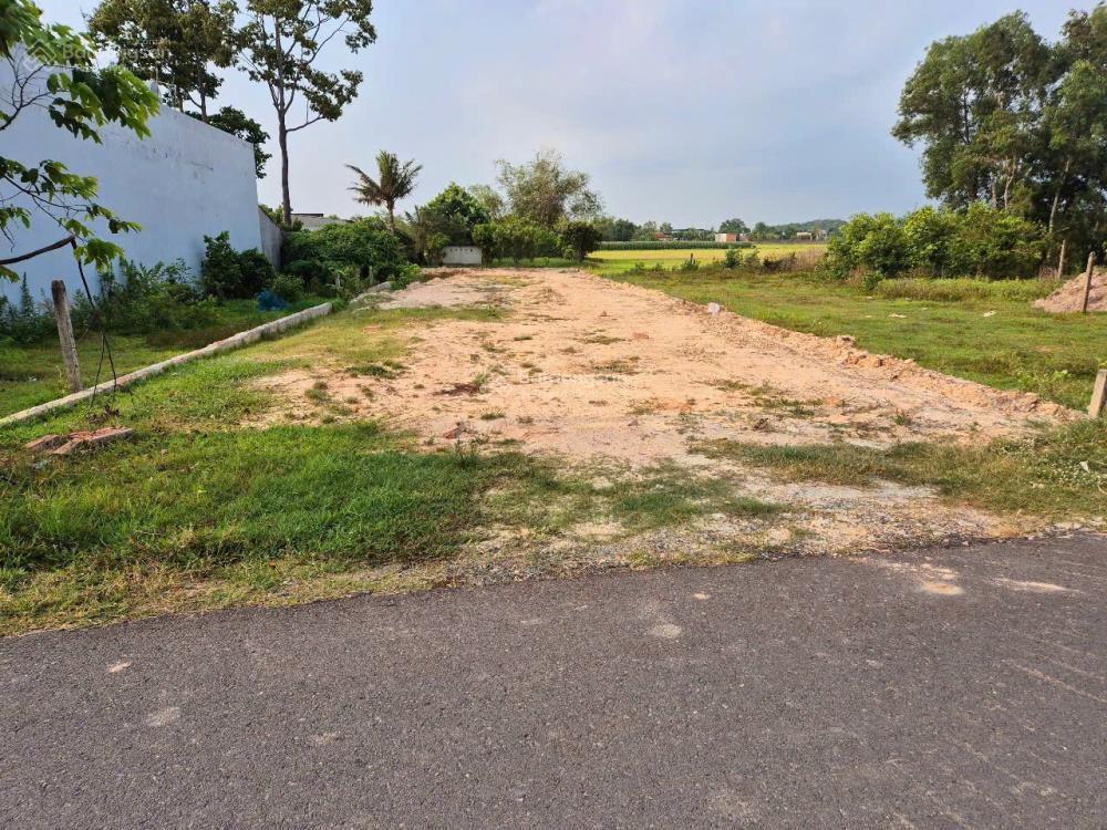 Bán đất chính chủ tại phú mỹ, giang thành, 150m2 mt 10m, đất vuông vắn, đẹp, cạnh hồ