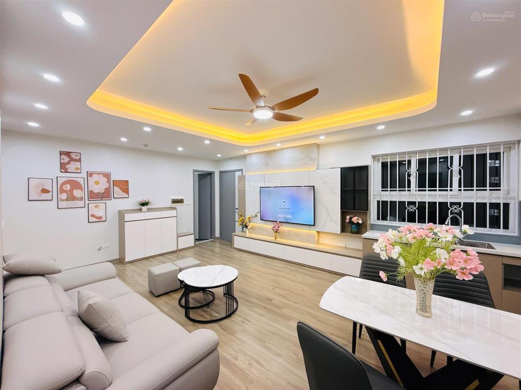 Chính chủ bán căn góc 3 ngủ full nội thất mới, nhà thiết kế hiện đại, sang trọng.