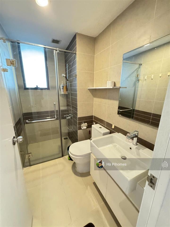 Chính chủ thiện chí bán căn hộ 3pn river gate sắp có sổ, 111m2 đang có sẵn hợp đồng thuê 28 triệu