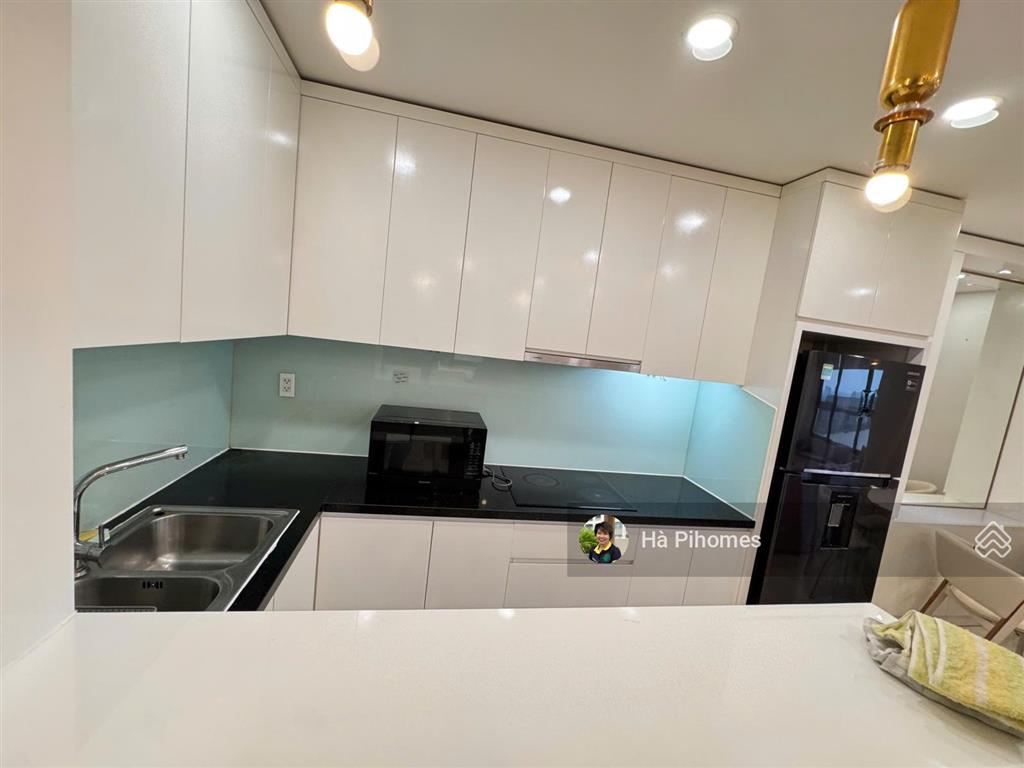 Cho thuê căn hộ 1pn 1 phòng thay đồ rộng tại the gold view đẹp nhất ở ngay được 100% đồ điện mới