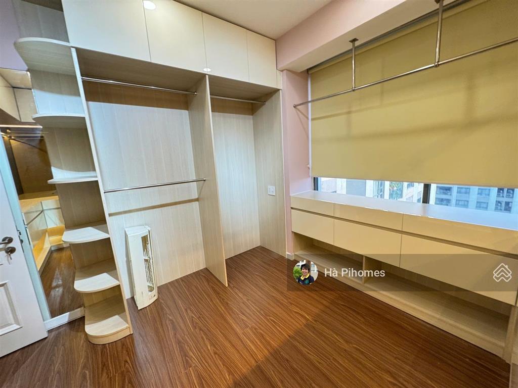 Cho thuê căn hộ 1pn 1 phòng thay đồ rộng tại the gold view đẹp nhất ở ngay được 100% đồ điện mới