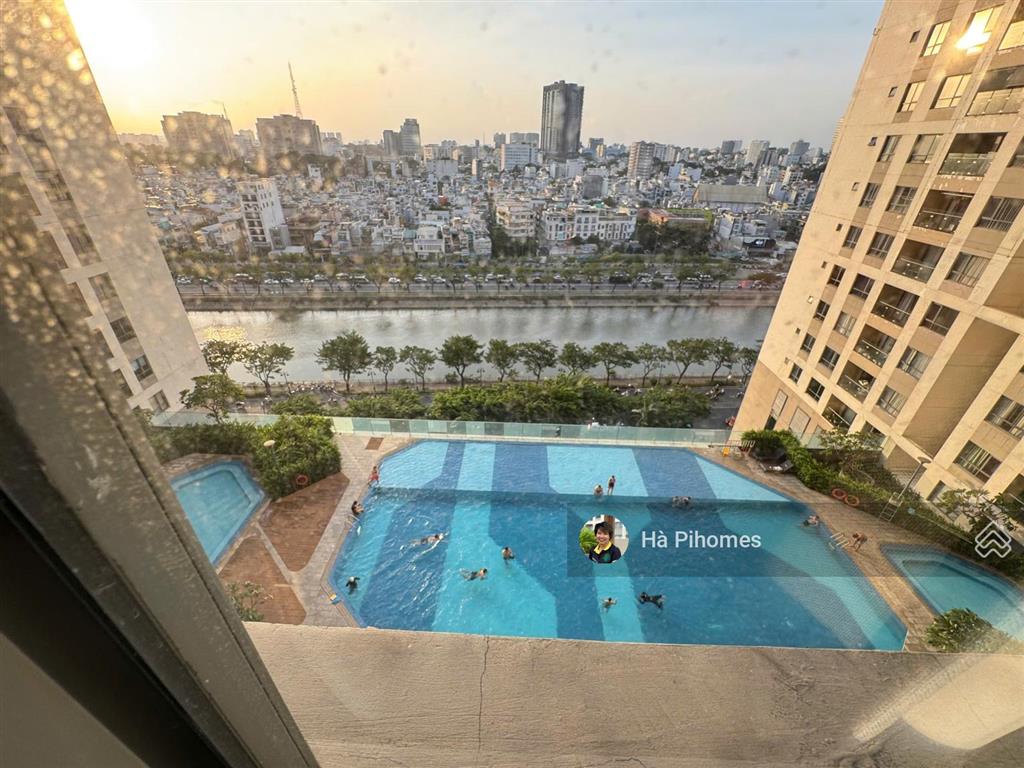Chủ thiện chí bán căn hộ trục view hồ bơi the gold view 2pn2wc 92m2 rẻ hơn thị trường 500tr