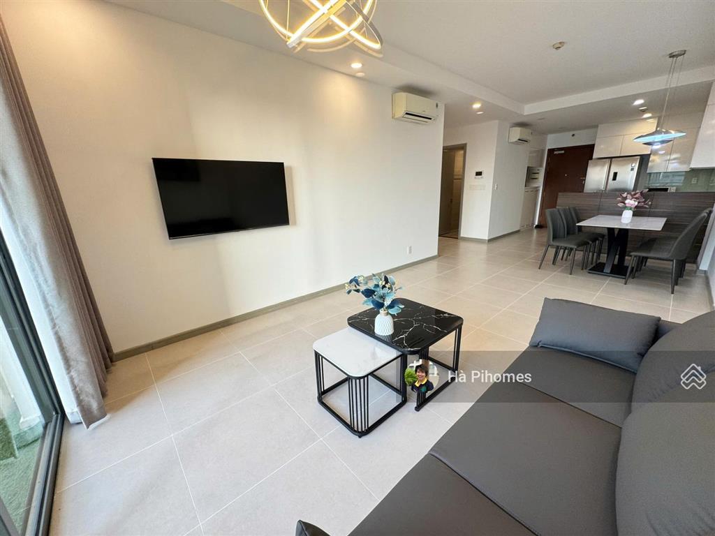 Chủ thiện chí bán căn hộ trục view hồ bơi the gold view 2pn2wc 92m2 rẻ hơn thị trường 500tr