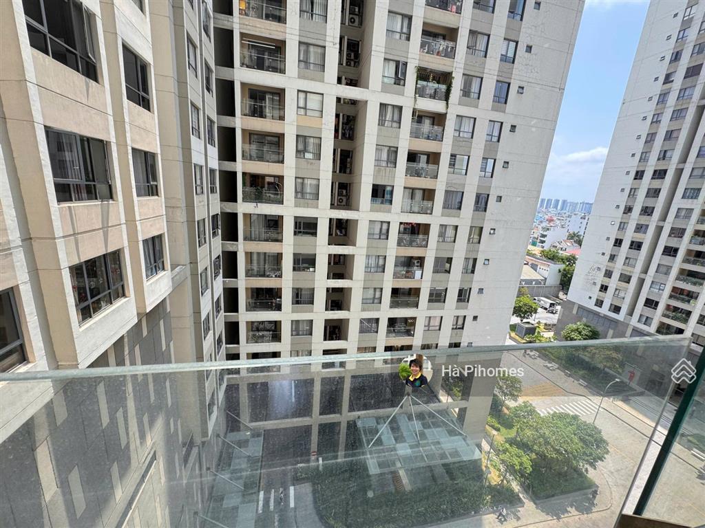 Hàng hiếm officetel the gold view, 65m2, 1pn, 1wc, bến vân đồn, q4, hcm vừa ở vừa làm văn phòng