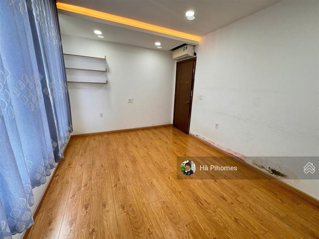 Duy nhất nhà nội thất dính tường cần cho thuê căn 3pn, 2wc, 131m2 tại the gold view view trọn tp