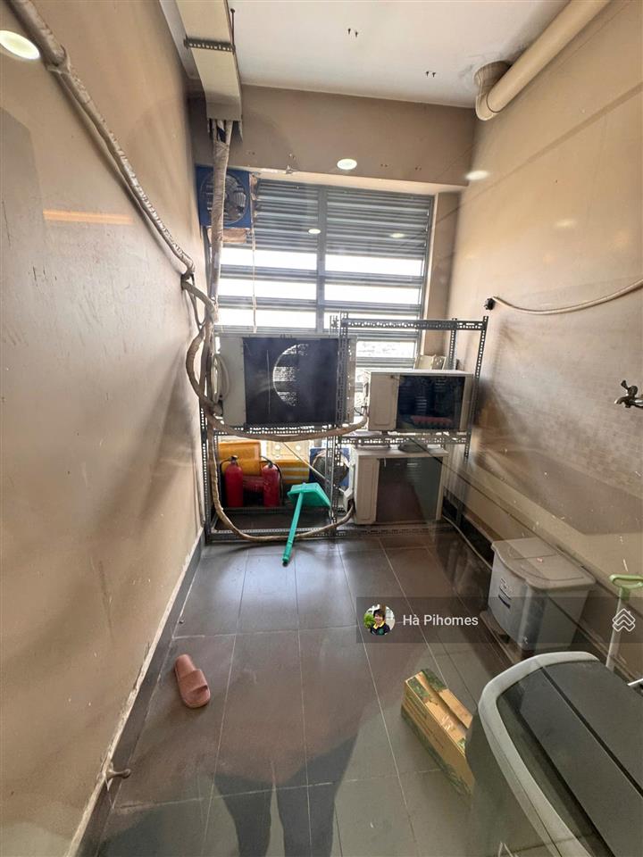 Duy nhất nhà nội thất dính tường cần cho thuê căn 3pn, 2wc, 131m2 tại the gold view view trọn tp