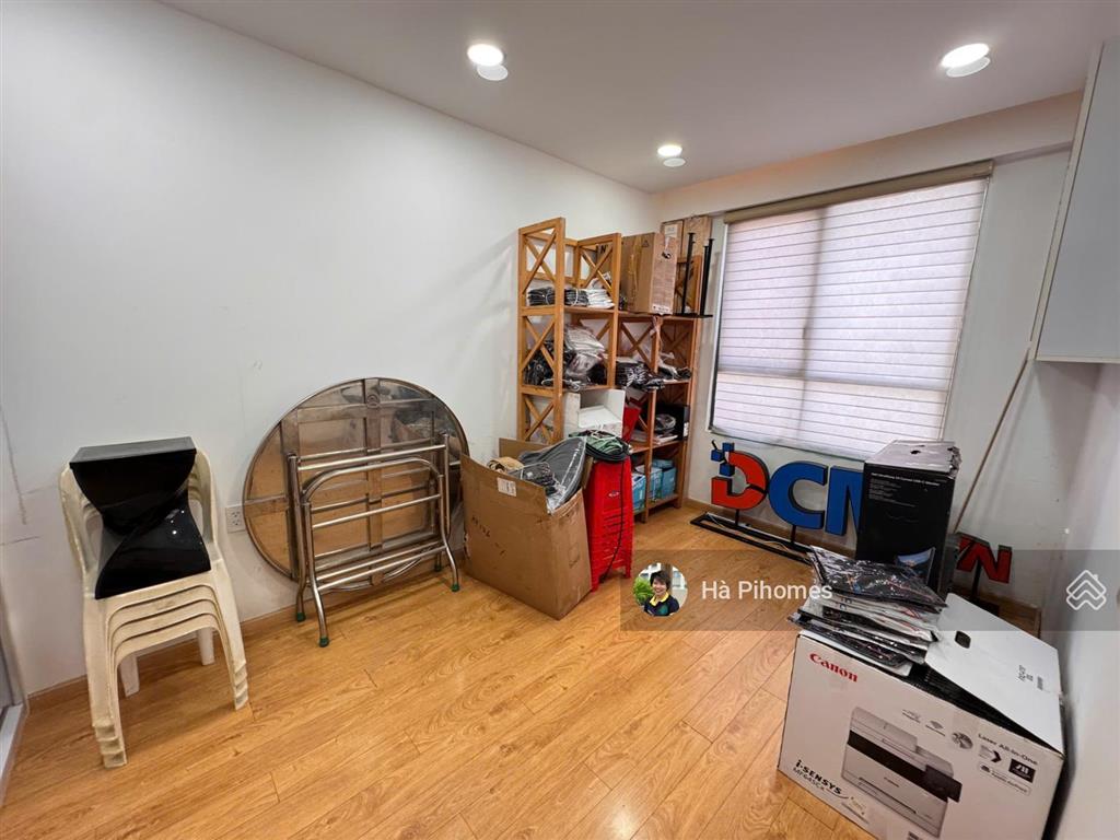 Duy nhất nhà nội thất dính tường cần cho thuê căn 3pn, 2wc, 131m2 tại the gold view view trọn tp