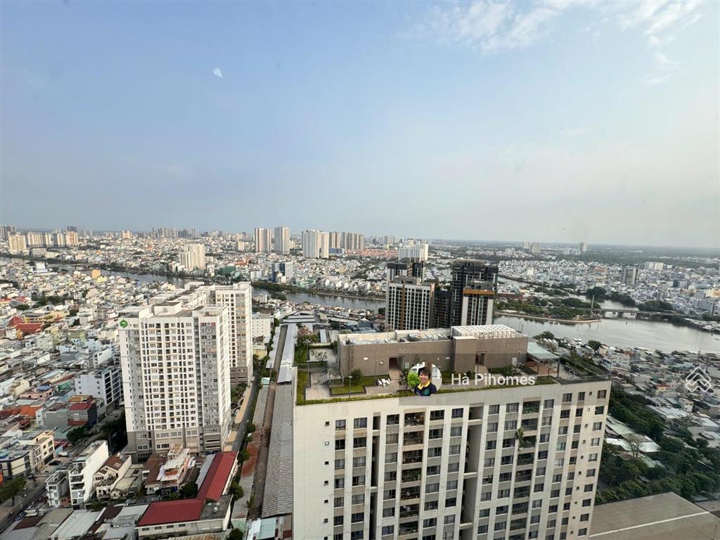 Duy nhất nhà nội thất dính tường cần cho thuê căn 3pn, 2wc, 131m2 tại the gold view view trọn tp