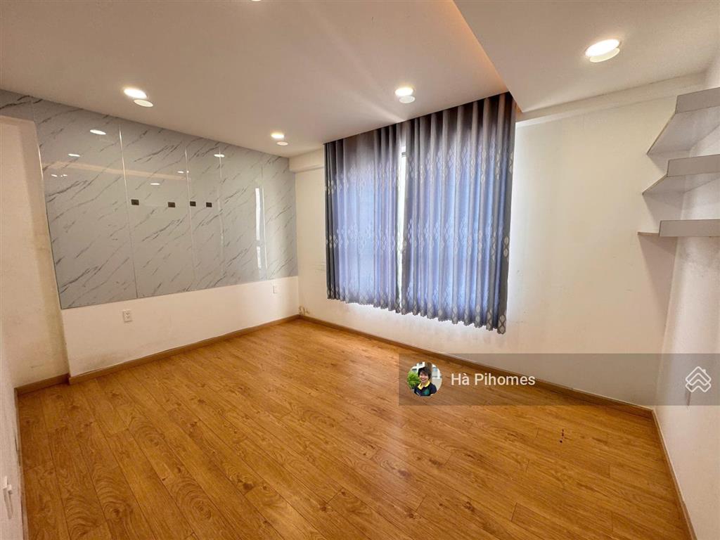 Duy nhất nhà nội thất dính tường cần cho thuê căn 3pn, 2wc, 131m2 tại the gold view view trọn tp