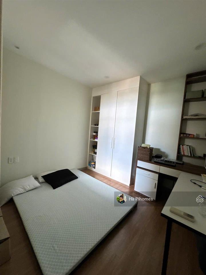 Chính chủ bán căn hộ gold view quận 4 bến vân đồn 2pn 2wc 80m2 full nội thất đẹp ở ngay
