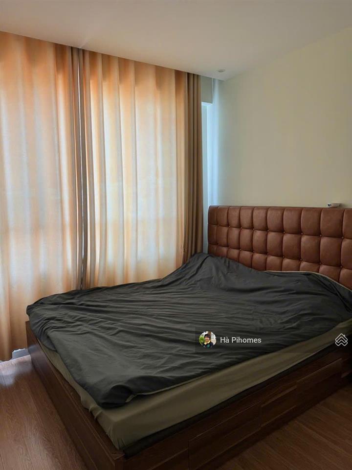 Chính chủ bán căn hộ gold view quận 4 bến vân đồn 2pn 2wc 80m2 full nội thất đẹp ở ngay