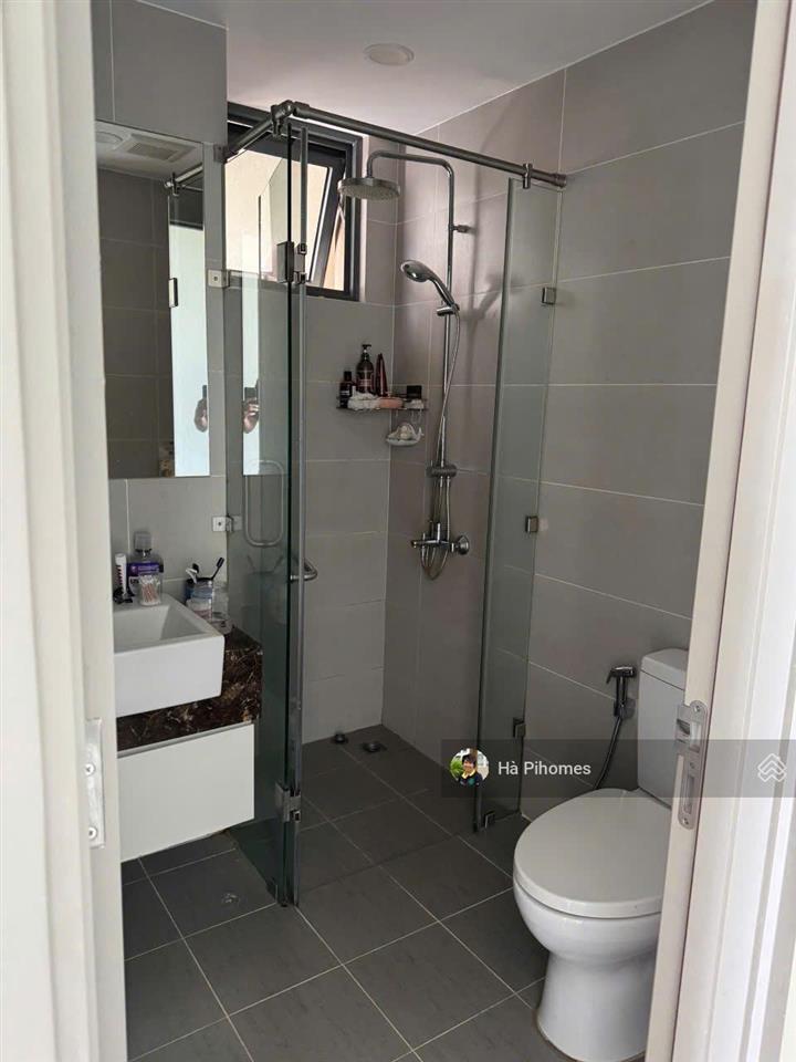 Chính chủ bán căn hộ gold view quận 4 bến vân đồn 2pn 2wc 80m2 full nội thất đẹp ở ngay