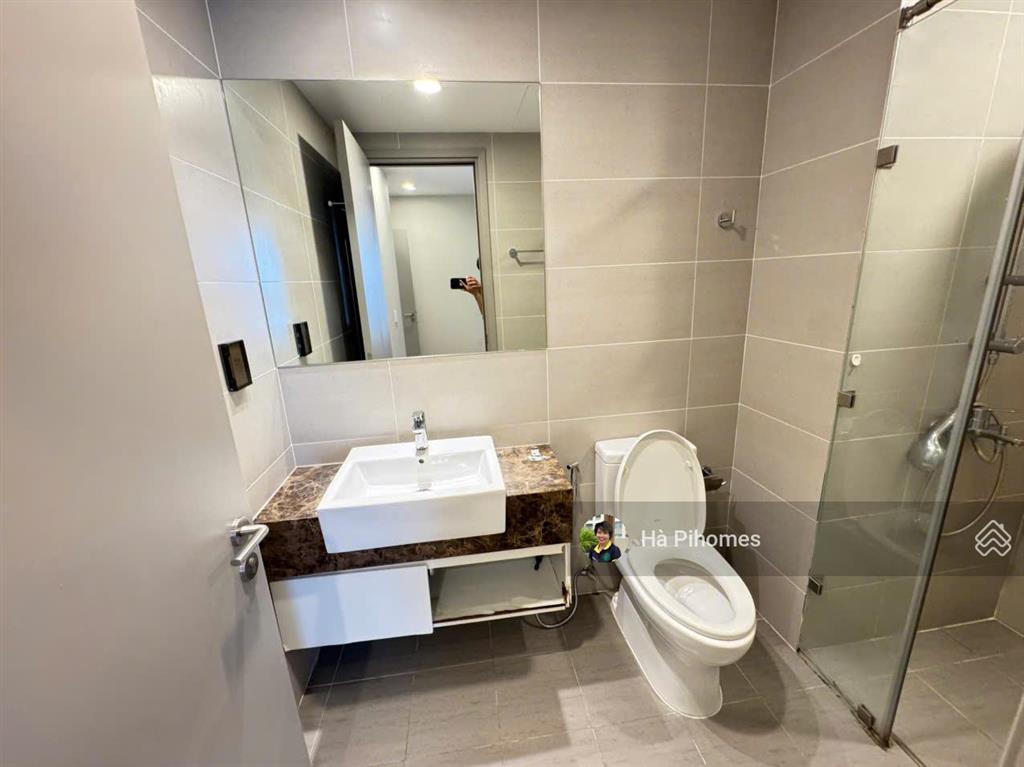 Một trong số ít 1 căn hộ view thoáng tại gold view 2pn2wc 80m2 ntcb nhà mới sửa, hiện trống sẵn
