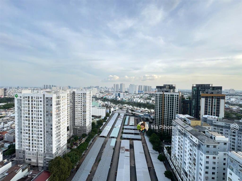 Một trong số ít 1 căn hộ view thoáng tại gold view 2pn2wc 80m2 ntcb nhà mới sửa, hiện trống sẵn