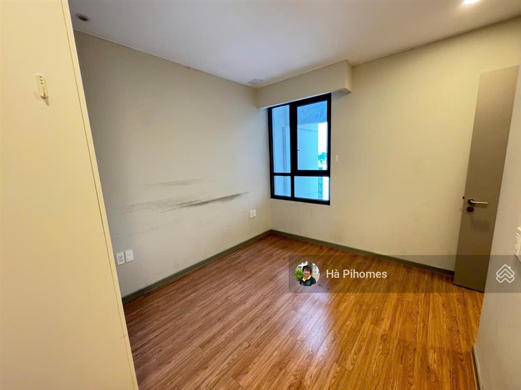 Một trong số ít 1 căn hộ view thoáng tại gold view 2pn2wc 80m2 ntcb nhà mới sửa, hiện trống sẵn