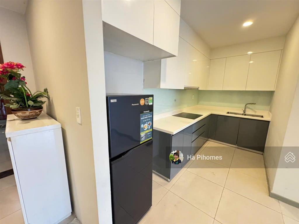 Một trong số ít 1 căn hộ view thoáng tại gold view 2pn2wc 80m2 ntcb nhà mới sửa, hiện trống sẵn