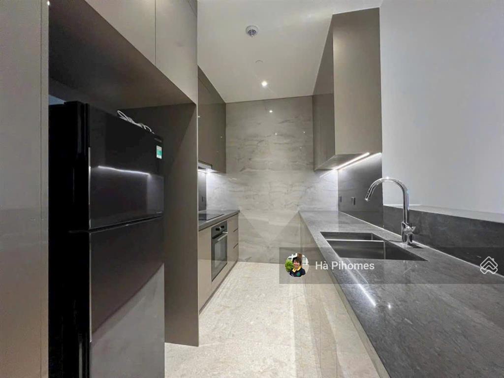 Độc quyền cho thuê căn hộ the marq quận 1 căn 2pn2wc lầu trung nội thất đầy đủ hàng hiếm hiện trống