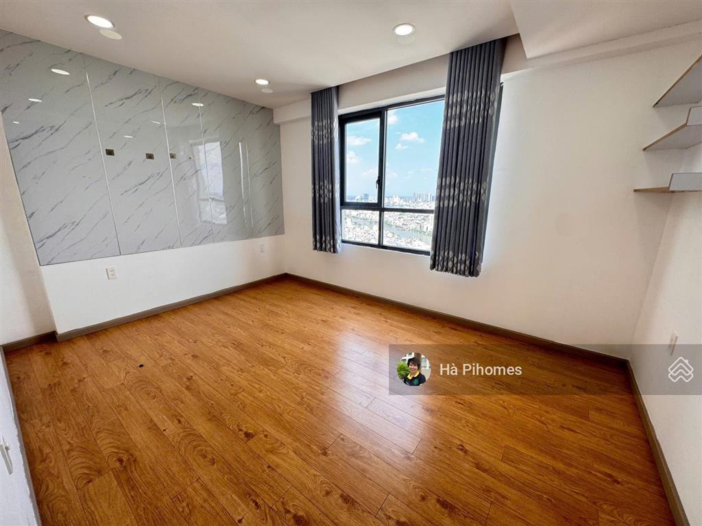 Duy nhứt 1 căn hộ vvip view đẹp tại gold view 3pn3wc 133m2 ntcb nhà mới, hiện trống sẵn tháng 8 ở