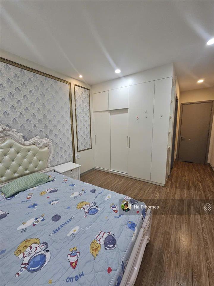 Một trong số ít 1 căn hộ view thoáng tại gold view 2pn2wc 92m2 ntcb nhà mới sửa, trống sẵn tháng 8