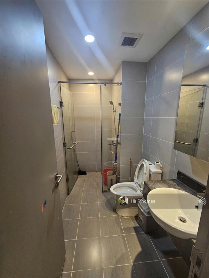 Một trong số ít 1 căn hộ view thoáng tại gold view 2pn2wc 92m2 ntcb nhà mới sửa, trống sẵn tháng 8